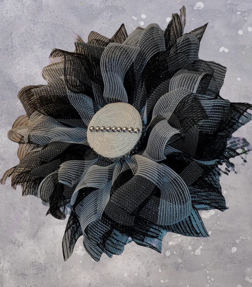 Black and White Ruffles
