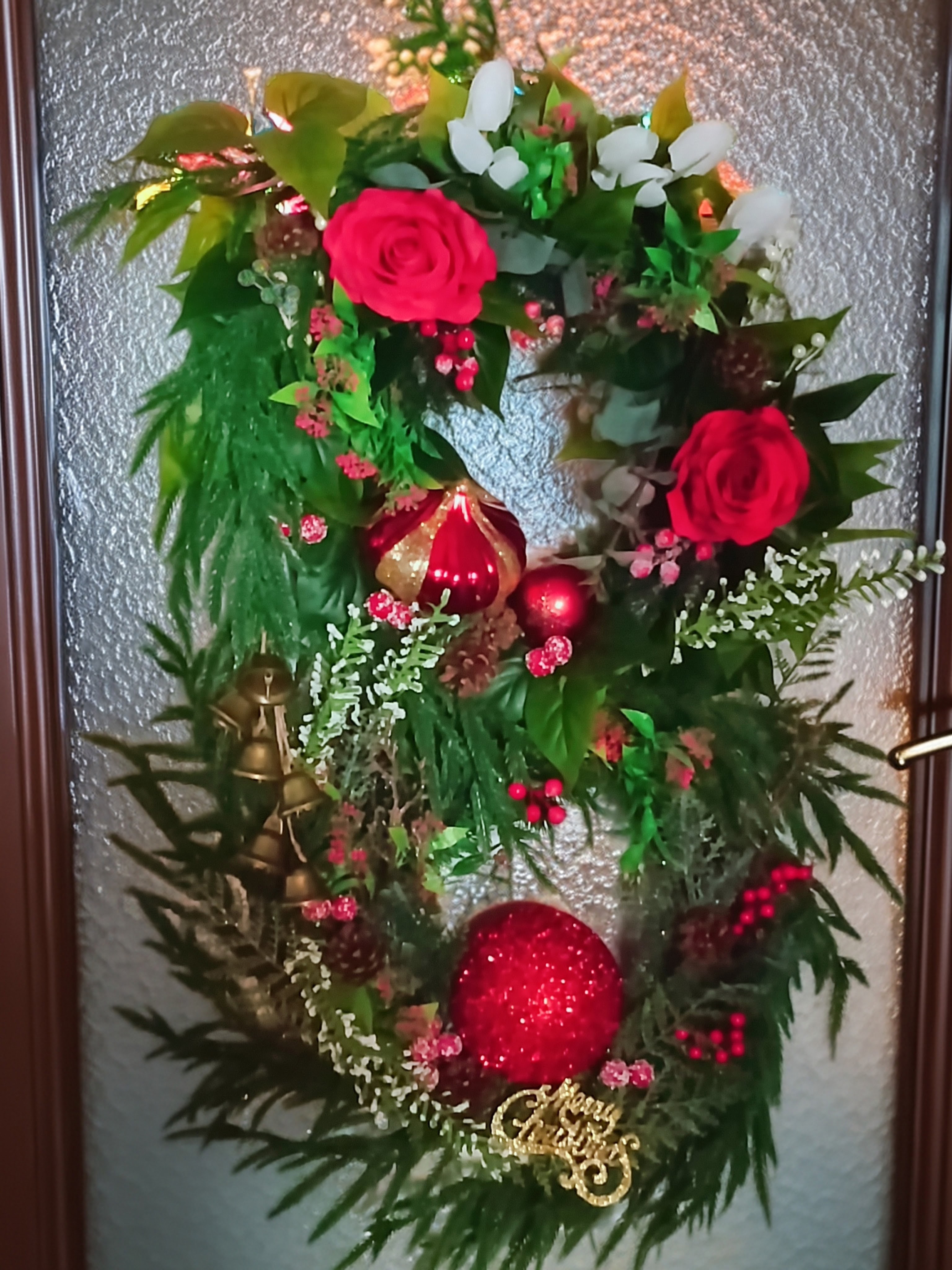 Ruby Rose Yuletide Embrace